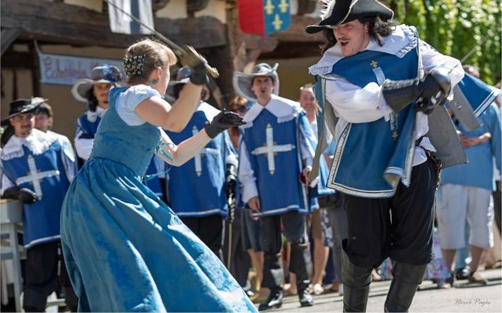combat d'escrime - festival d'Artagnan